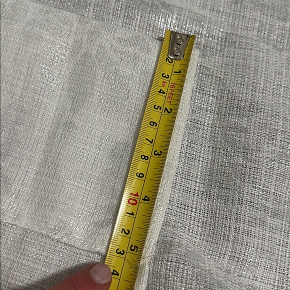 Set of 2 White Floral curtain panels.  Sold together. 54x96 - Picture 7 of 7